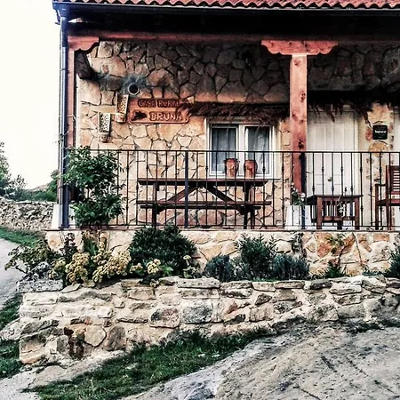 La Casita / *